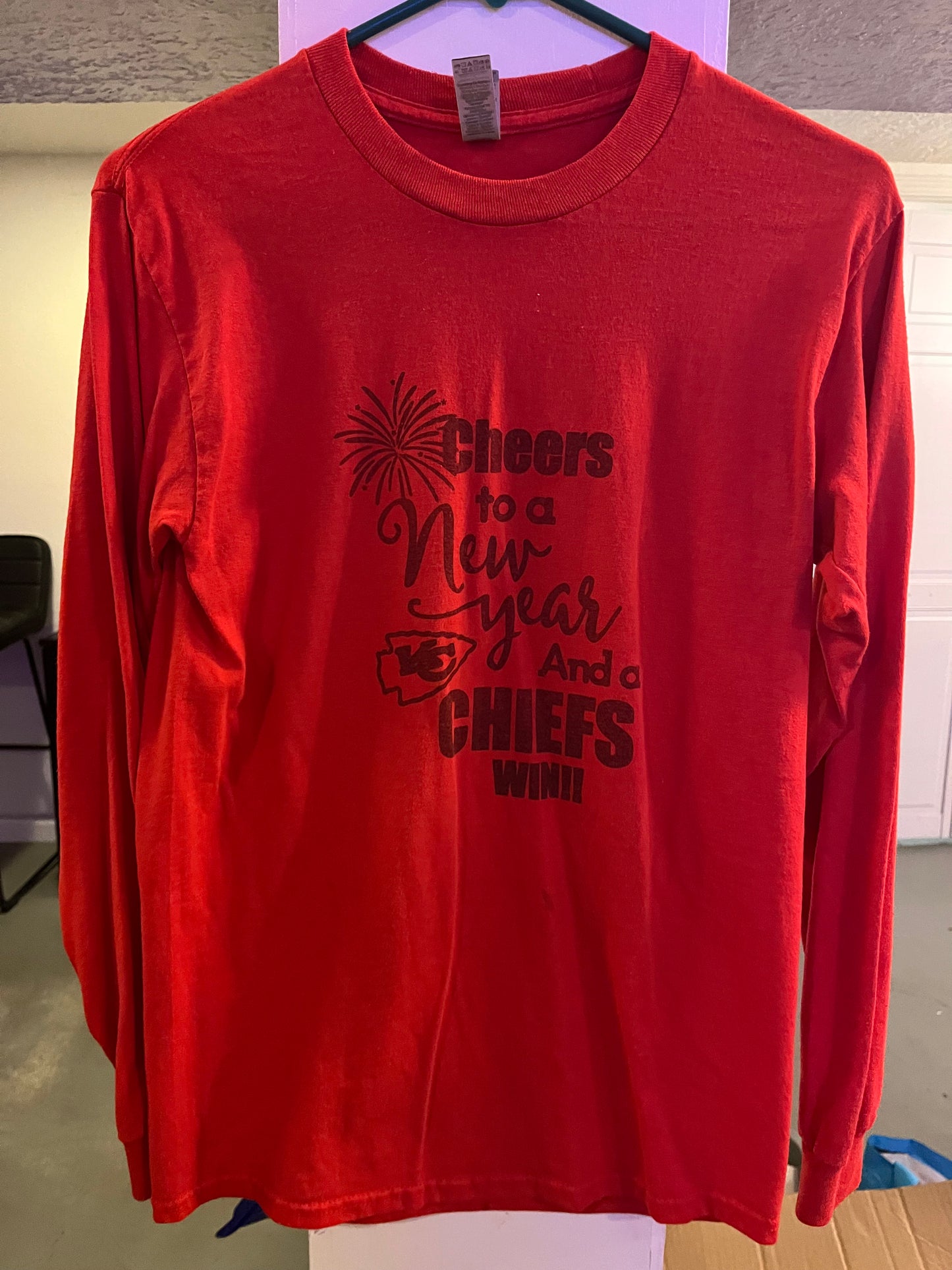 Small long sleeve cheers to new year