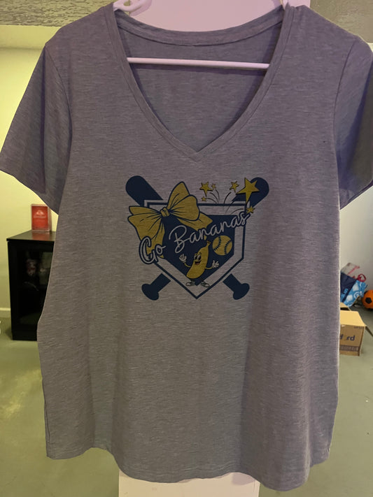XL v neck go bananas