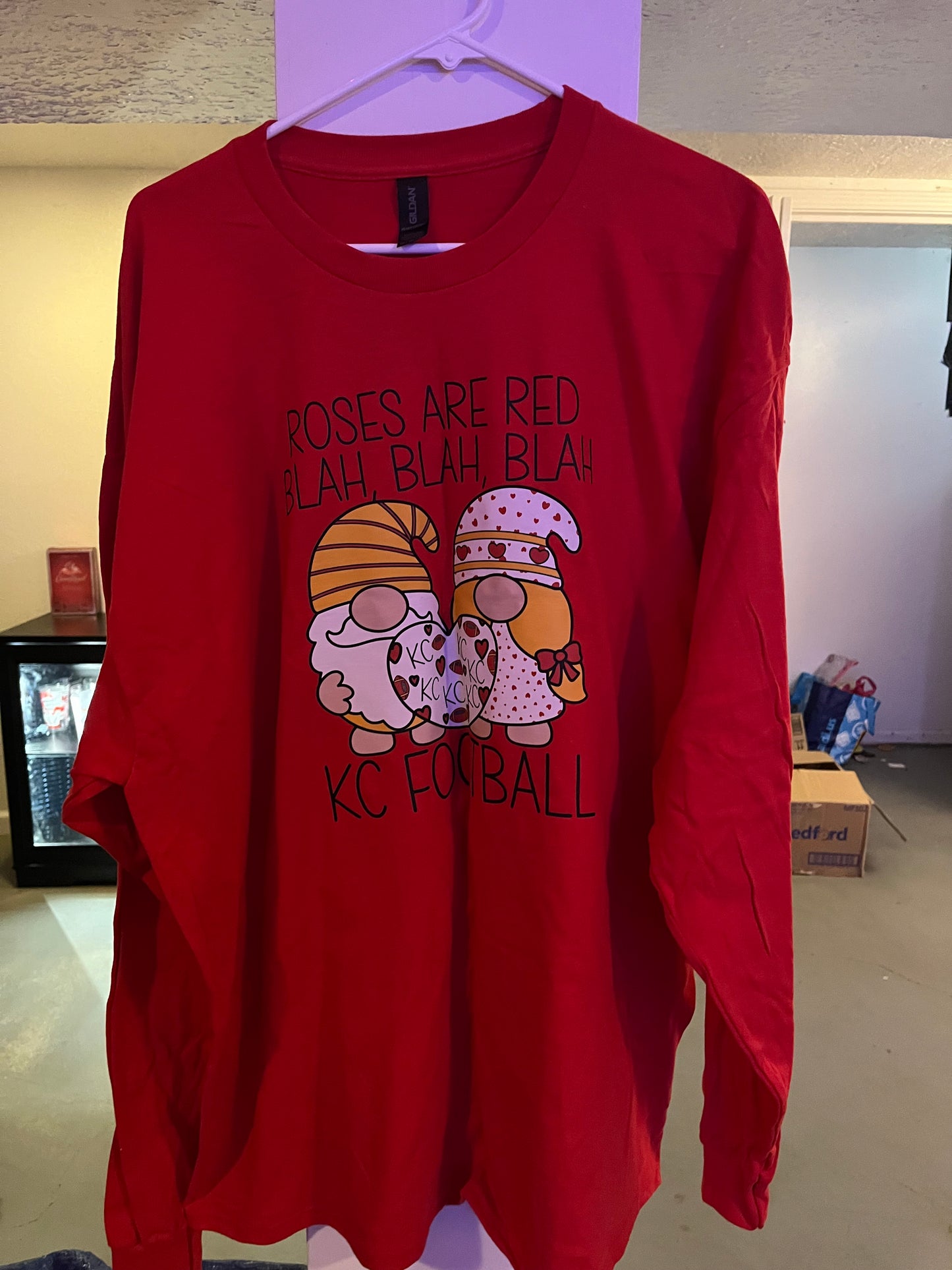 Long sleeve roses are red