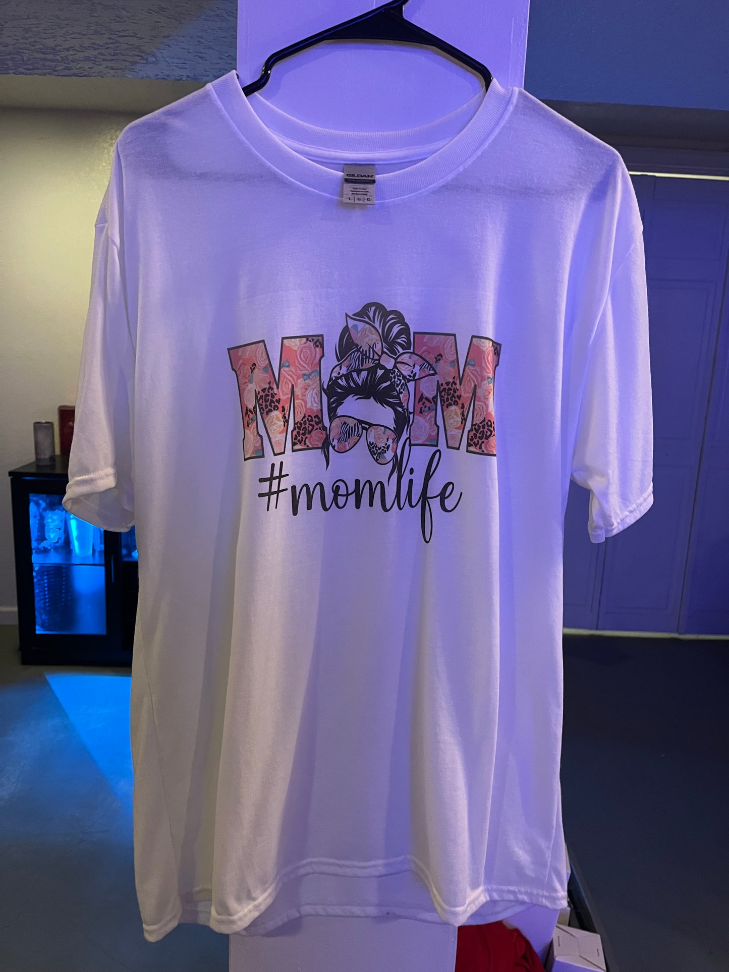 Large mom life shirt